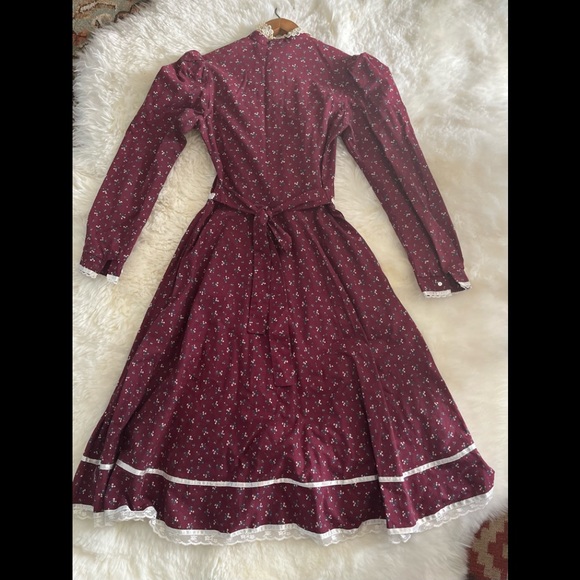 Mint Condition Gunne Sax Jessica Dress. Size 11. Tie back. - Picture 2 of 6